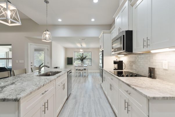 Dining room, Interior, Kitchen, Pendant Lights, Recessed Lighting, Wood Texture Flooring