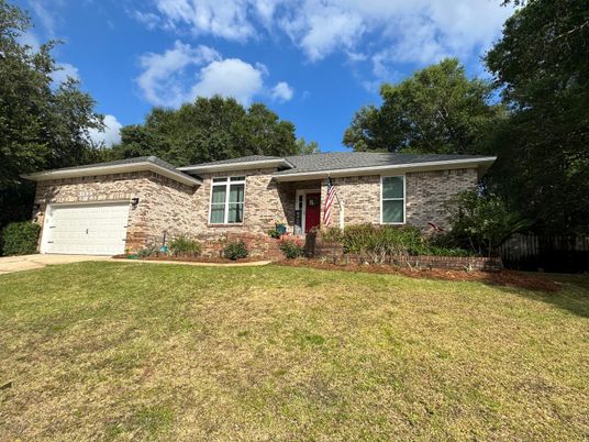 Attached, Exterior, Facade, Brick Facade, Ranch