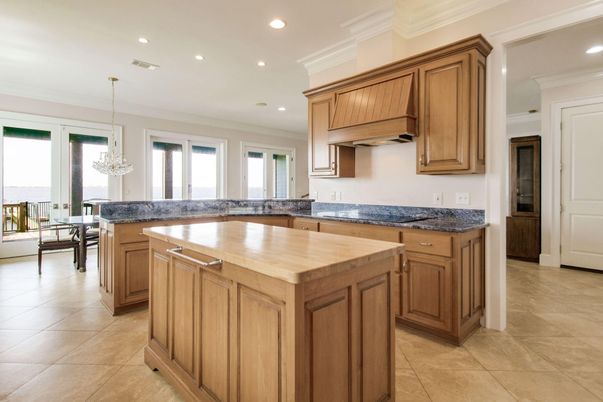 Chandelier, Dining room, Interior, Kitchen, Recessed Lighting
