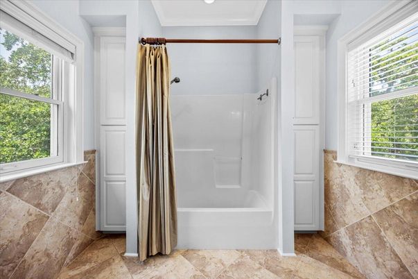 Bathroom, Interior, Recessed Lighting
