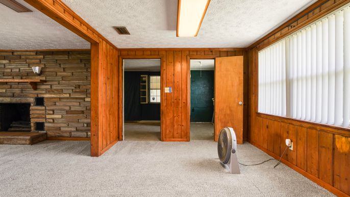 Empty room, Interior, Stone Walls, Wooden Walls