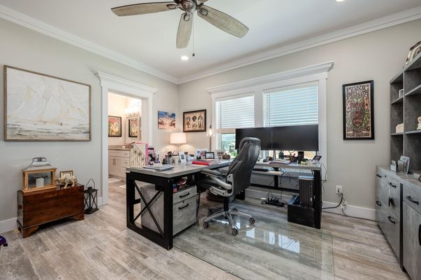 Home Office, Interior, Recessed Lighting, Wood Texture Flooring