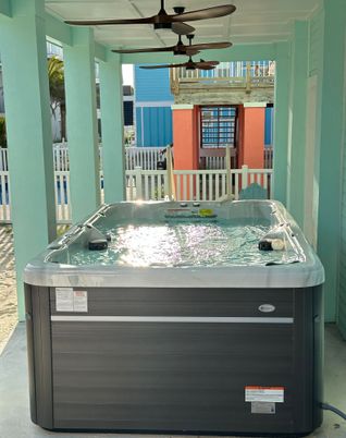 Exterior, Hot Tub