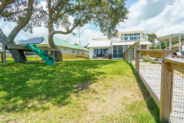 Backyard, Exterior, Playground