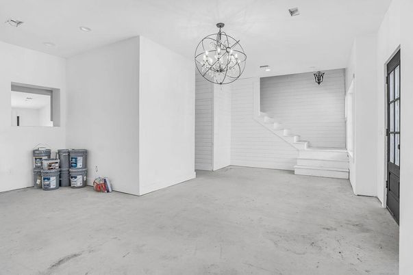 Chandelier, Empty room, Interior, Pendant Lights, Recessed Lighting