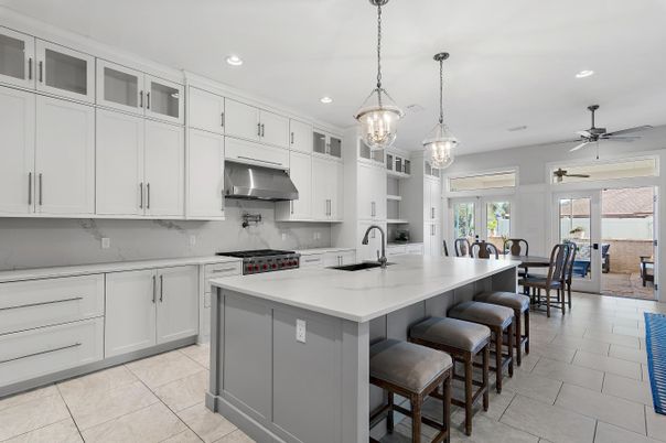Dining room, Interior, Kitchen, Pendant Lights, Recessed Lighting, Stainless Steel Appliances