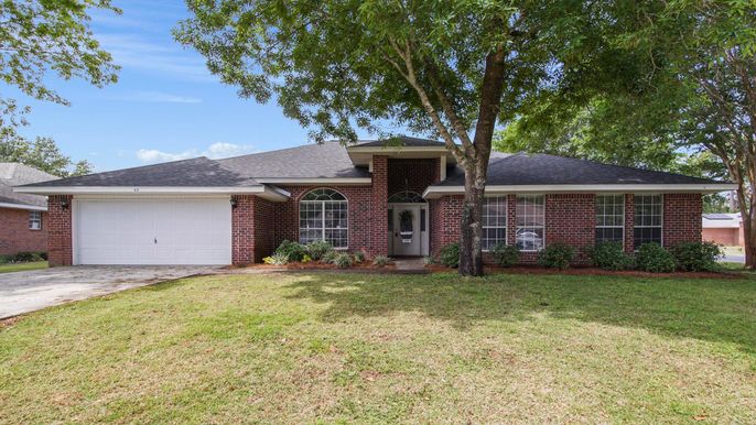 Attached, Exterior, Facade, Brick Facade, Ranch
