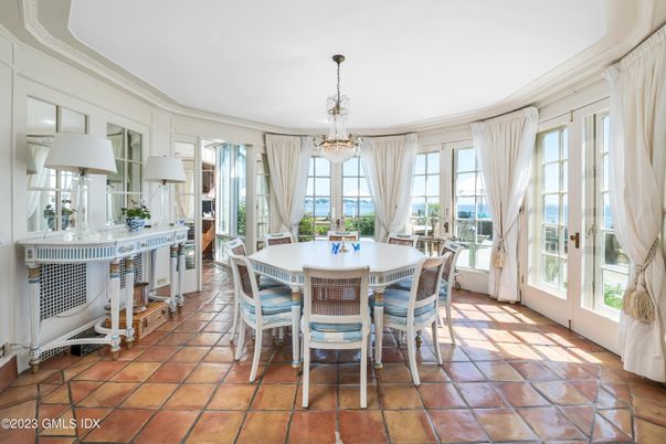 Chandelier, Dining room, Interior