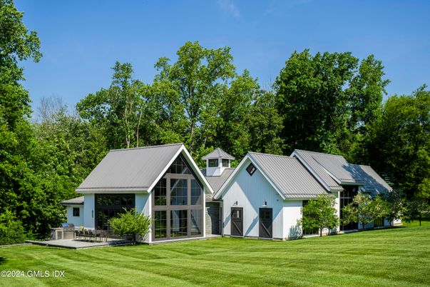 Backyard, Exterior, Facade, Farmhouse