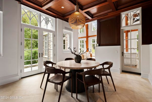 Chandelier, Dining room, Interior, Recessed Lighting, Wooden Beams, Wooden Ceilings
