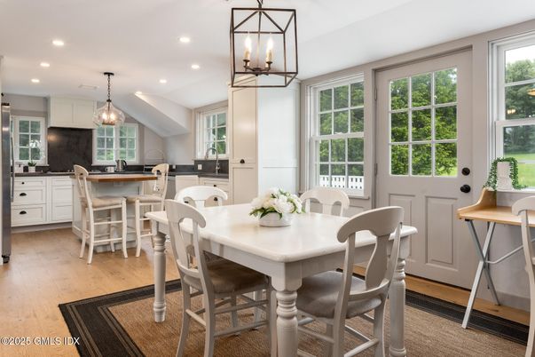 Dining room, Interior, Kitchen, Pendant Lights, Recessed Lighting, Wood Texture Flooring