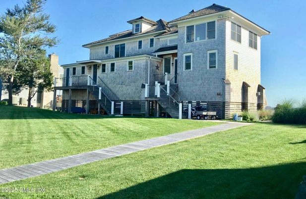 Backyard, Exterior, Facade, American Foursquare