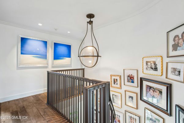 Interior, Pendant Lights, Recessed Lighting, Wood Texture Flooring