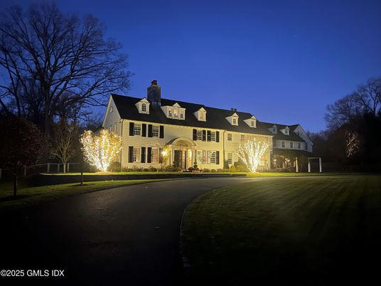 Backyard, Exterior, Facade, French Provincial