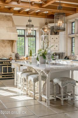 Dining room, Interior, Kitchen, Pendant Lights, Wooden Beams