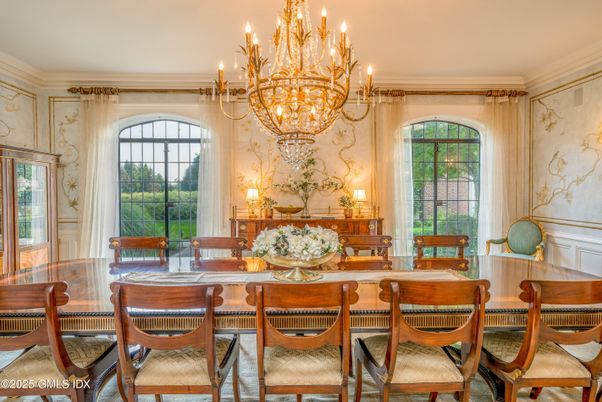 Chandelier, Dining room, Interior