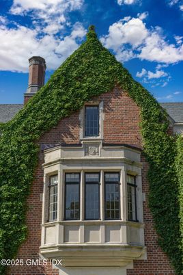 Exterior, Facade, Brick Facade, Rowhouse