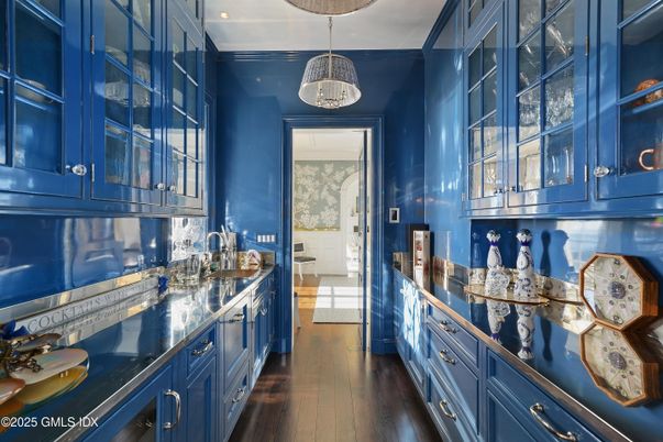 Interior, Kitchen, Pendant Lights, Wood Texture Flooring