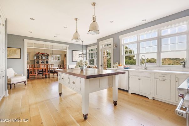 Dining room, Interior, Kitchen, Pendant Lights, Recessed Lighting, Wood Texture Flooring