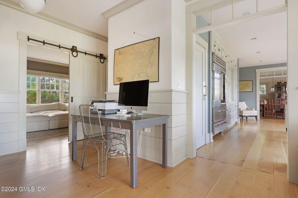 Home Office, Interior, Recessed Lighting, Wood Texture Flooring