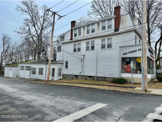 Exterior, Facade, Cape Cod