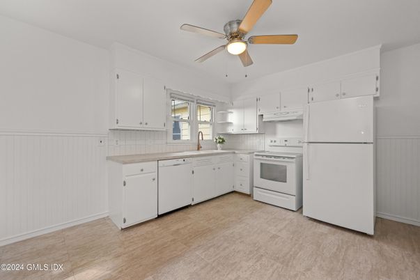 Interior, Kitchen, Wood Texture Flooring