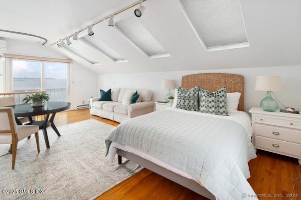 Bedroom, Interior, Water, Wood Texture Flooring