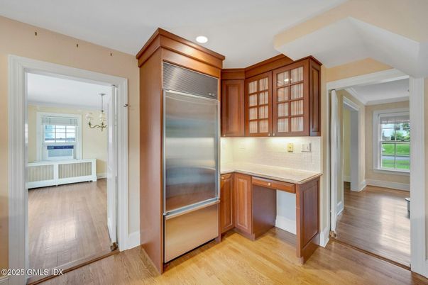 Chandelier, Interior, Kitchen, Recessed Lighting, Stainless Steel Appliances, Wood Texture Flooring