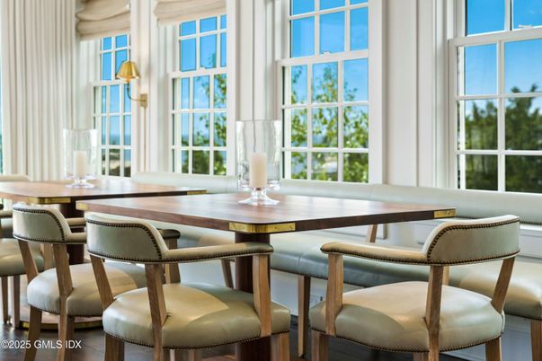 Dining room, Interior