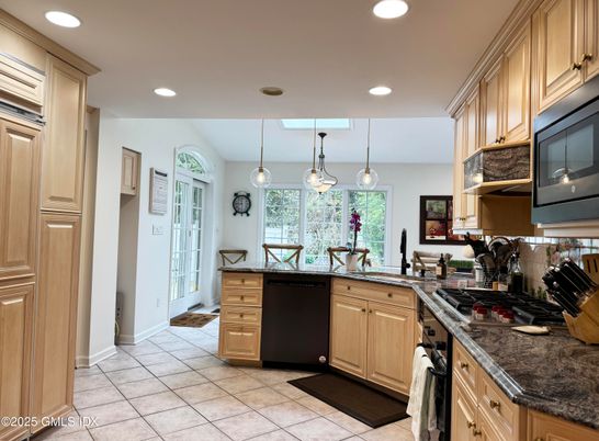 Interior, Kitchen, Pendant Lights, Recessed Lighting