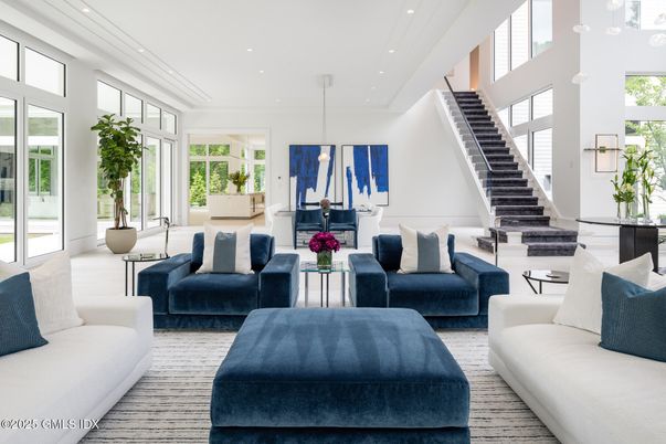 Interior, Living room, Pendant Lights, Recessed Lighting