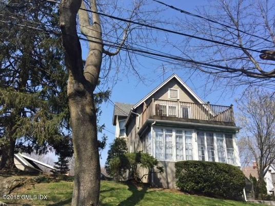 Backyard, Exterior, Facade, Queen Anne Victorian