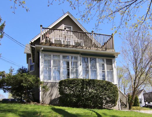 Exterior, Facade, Queen Anne Victorian