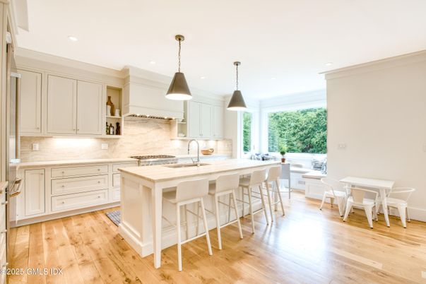 Dining room, Interior, Kitchen, Pendant Lights, Recessed Lighting, Wood Texture Flooring