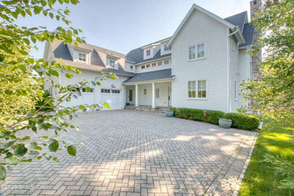 Attached, Exterior, Facade, Farmhouse
