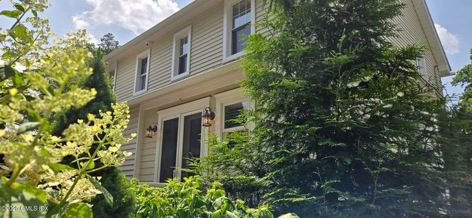 Exterior, Facade, None