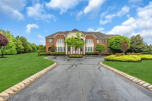 Backyard, Exterior, Facade, Brick Facade, French Provincial