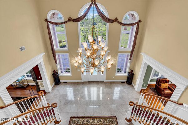 Chandelier, Interior