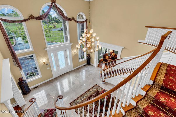 Chandelier, Interior
