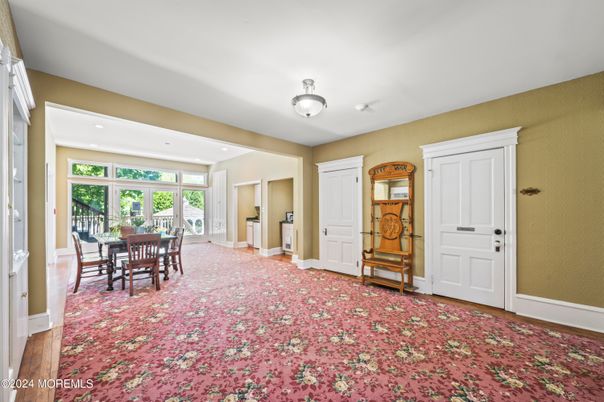 Dining room, Interior, Recessed Lighting
