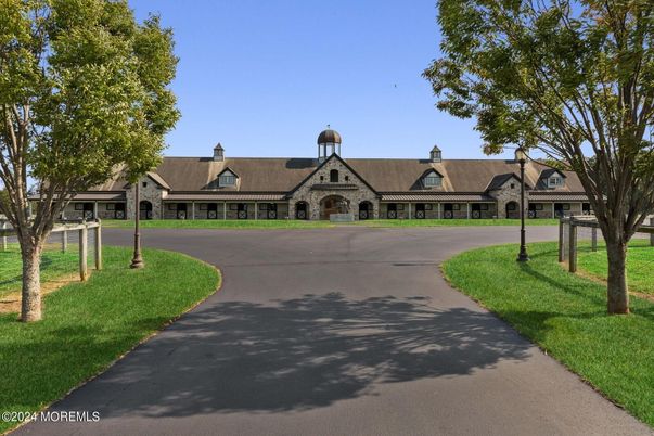 Exterior, Facade, Cape Cod