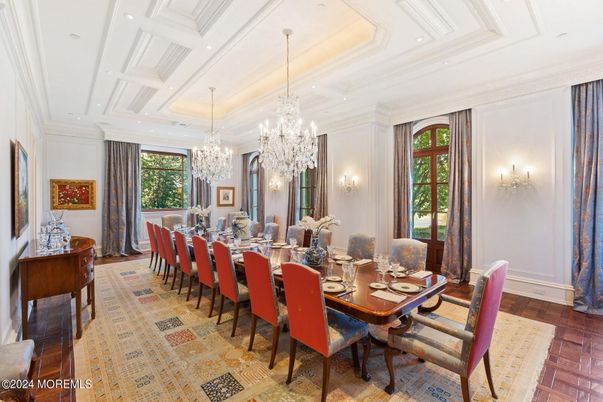 Chandelier, Dining room, Interior, Recessed Lighting, Wood Texture Flooring