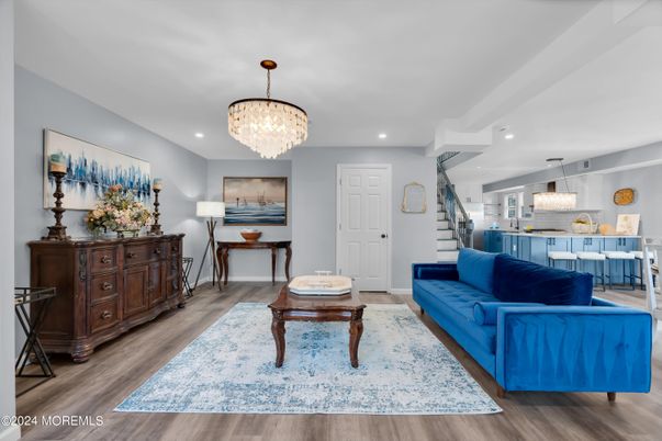 Chandelier, Interior, Living room, Recessed Lighting, Wood Texture Flooring