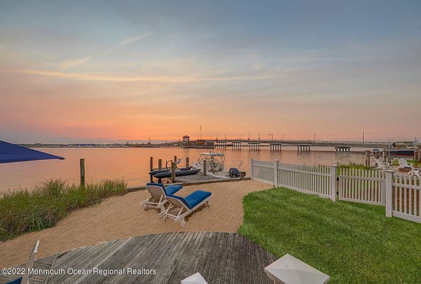 Backyard, Exterior, Lake, Water