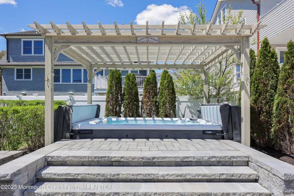 Exterior, Hot Tub