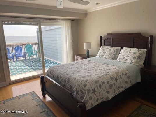 Bedroom, Interior, Water, Wood Texture Flooring