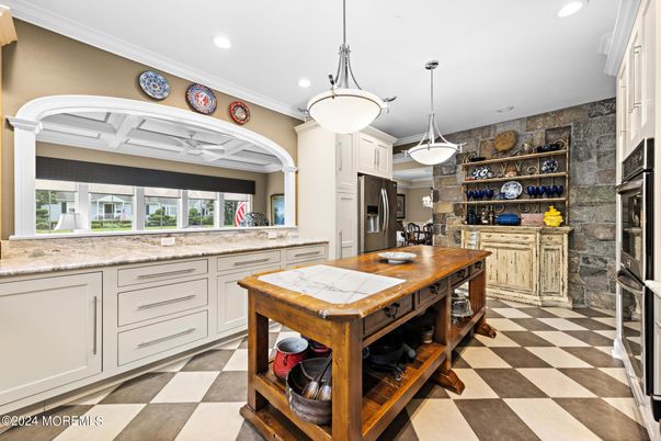 Interior, Kitchen, Pendant Lights, Recessed Lighting, Stone Walls