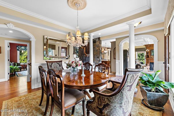 Chandelier, Dining room, Interior, Recessed Lighting, Wood Texture Flooring