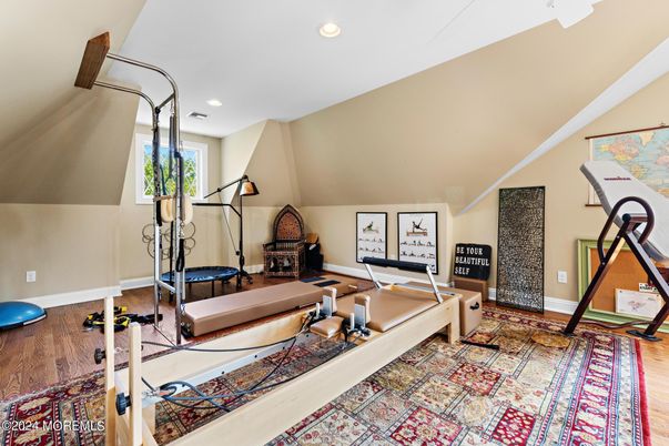 Fitness Equipment, Interior, Recessed Lighting, Wood Texture Flooring