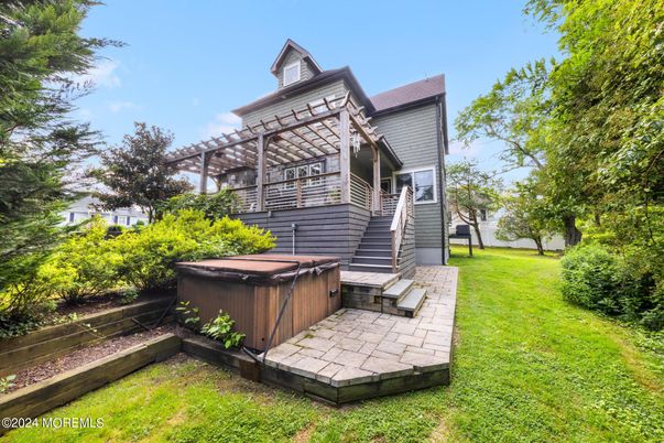 Backyard, Exterior, Hot Tub